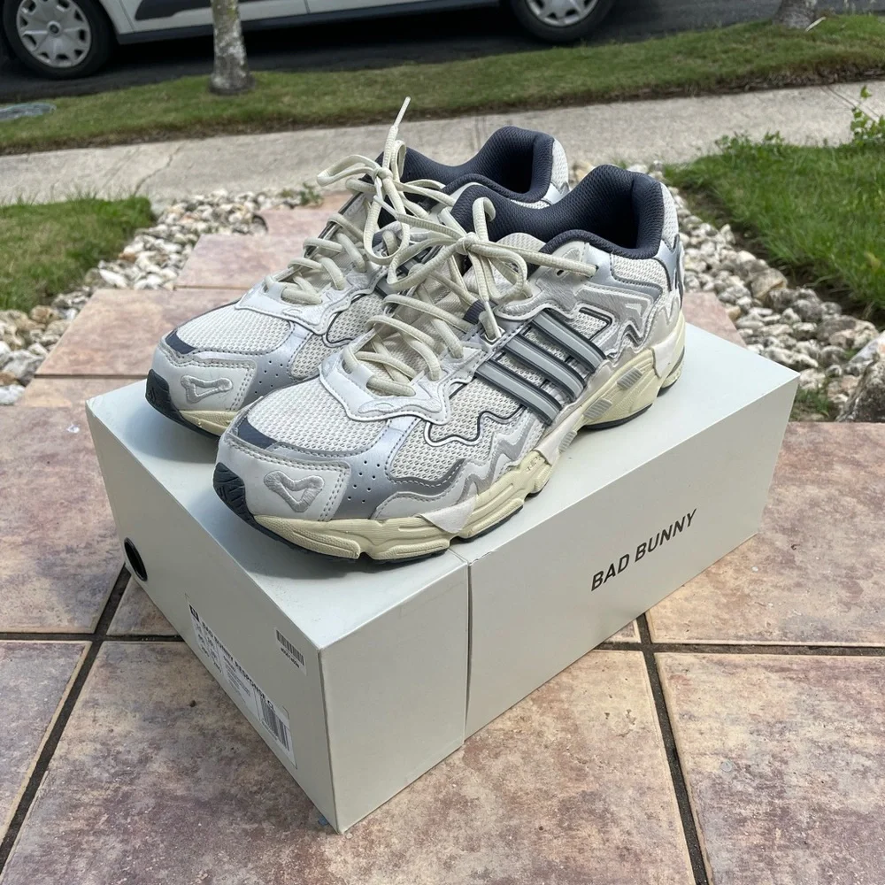 Adidas Bad Bunny Response CL Cream White - Picture 2 of 3